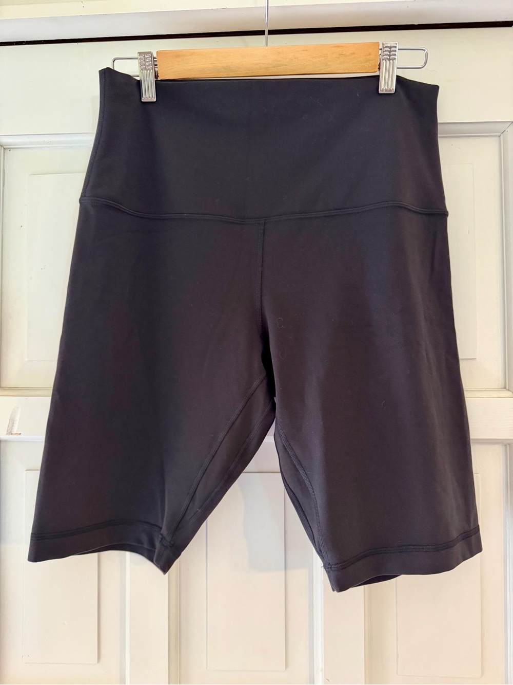 lululemon Align™ Super-High-Rise Short 10" - Picture 4 of 4